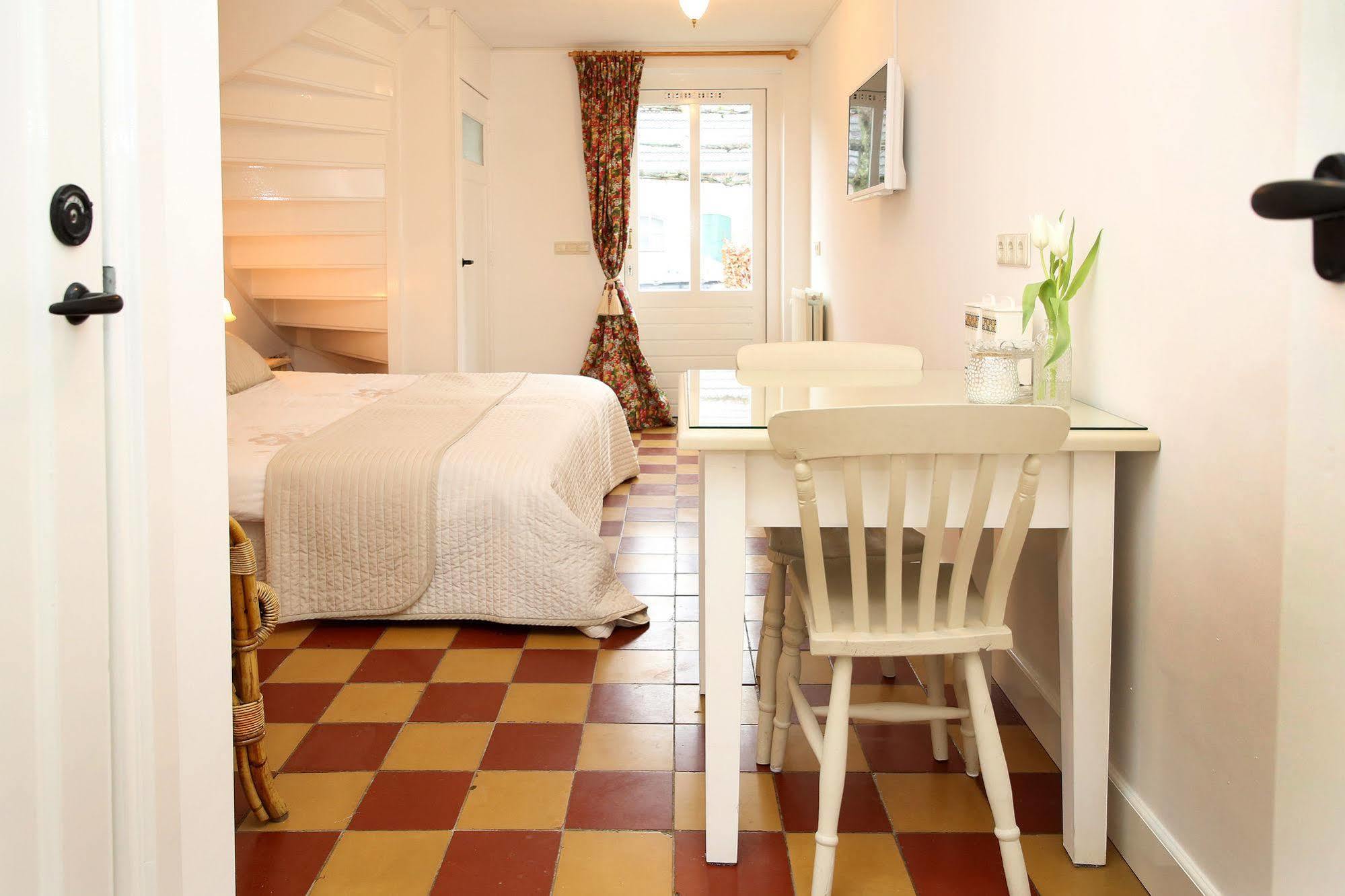 Bed And Breakfast Het Dijkhuis เอียร์เซิล ภายนอก รูปภาพ