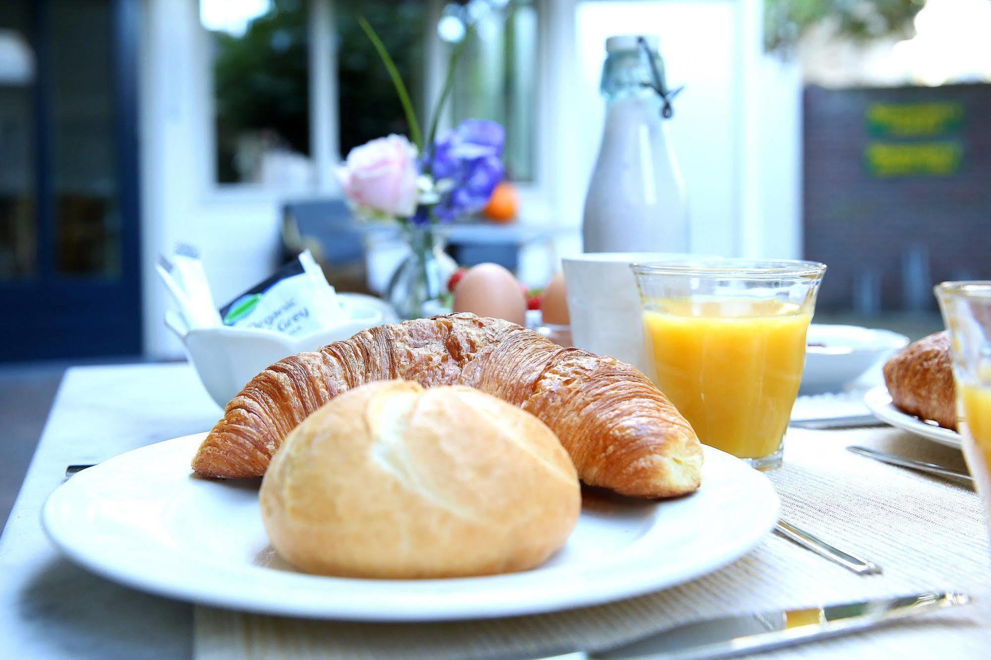 Bed And Breakfast Het Dijkhuis เอียร์เซิล ภายนอก รูปภาพ